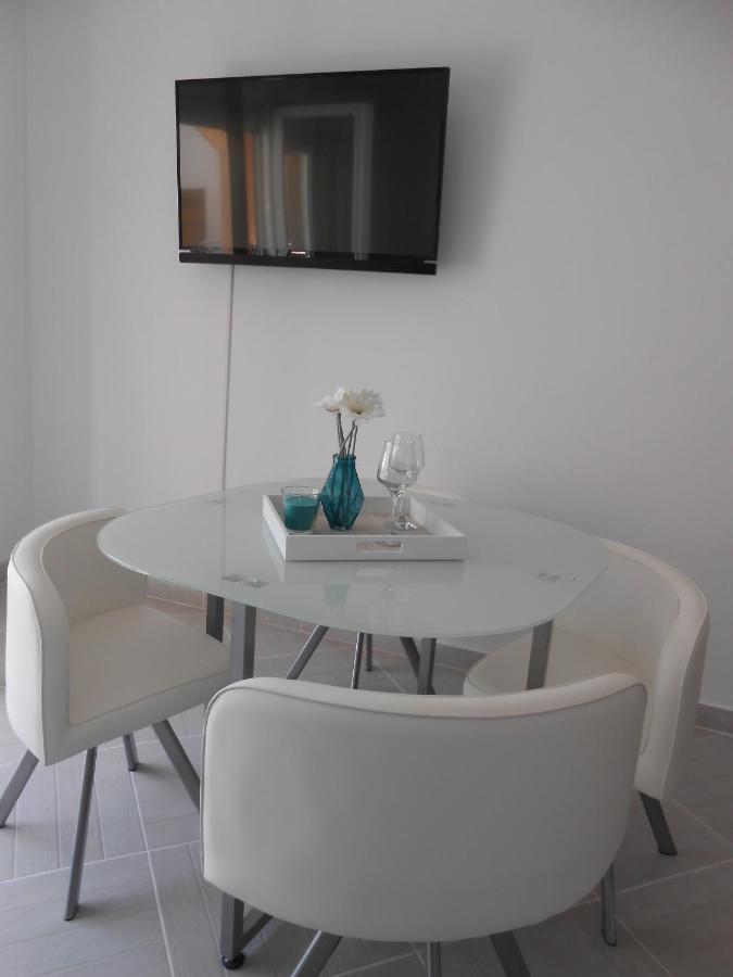 Apartments With A Parking Space Okrug Gornji, Ciovo - 13859 Трогір Екстер'єр фото