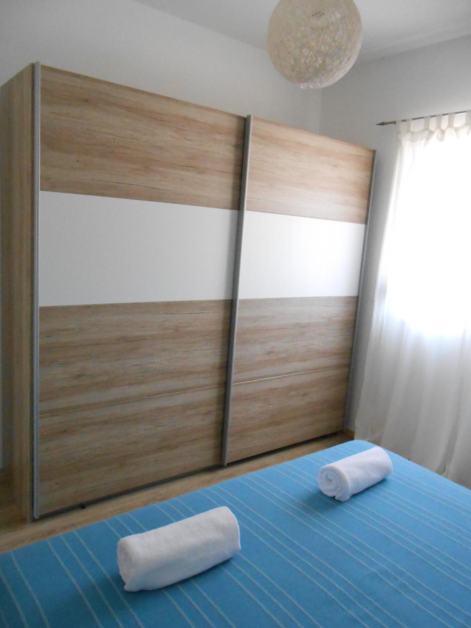Apartments With A Parking Space Okrug Gornji, Ciovo - 13859 Трогір Номер фото